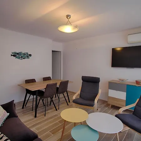 Eugénie Centre-ville * Ajaccio (Corsica)